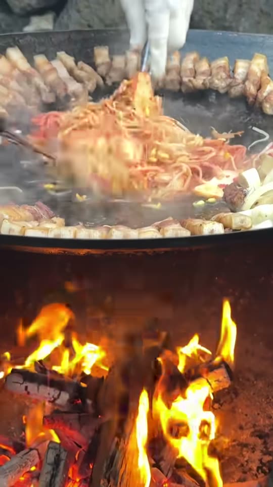 캠핑 감성 흑돼지 숏폼 썸네일